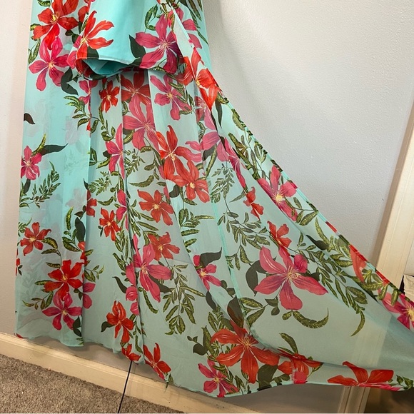 GUESS Women's Uri Floral-Print Walk-Through Romper Coastal Bloom Aqua Print Sz 6 - Picture 12 of 16